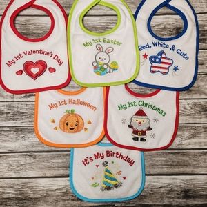 My first holidays embroidered bib set